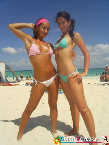 Bikini teenagers