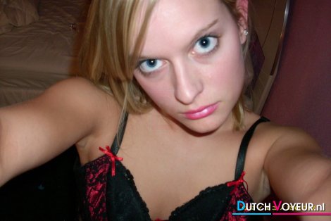 a discrete hot slut: D